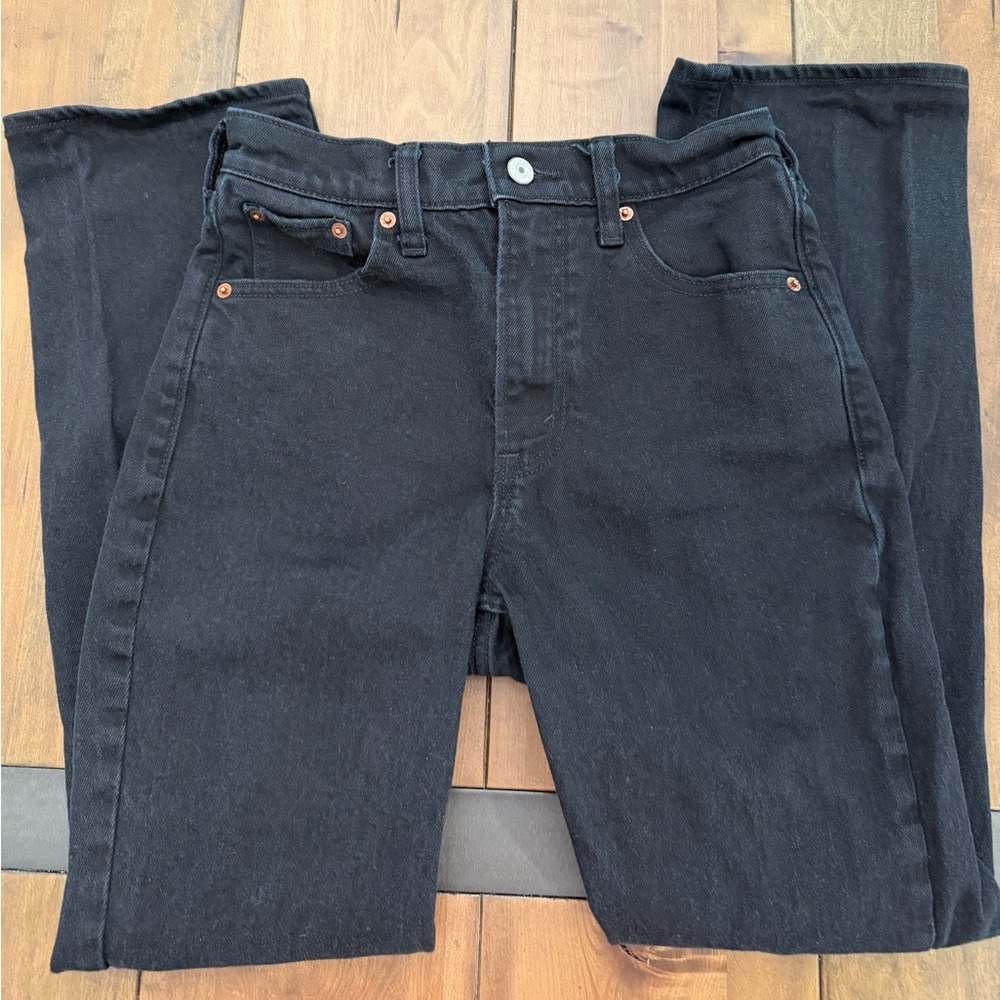 Women’s Black Straight-Leg Jeans - Classic Casual Denim